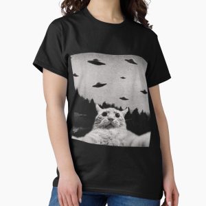 Everyday Select Believe me Bro Funny Cat Classic T-Shirt - Gift for family