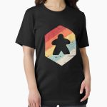 Everyday Select Meeple / Retro Vintage Boardgame Lover Essential T-Shirt - Gift for friend