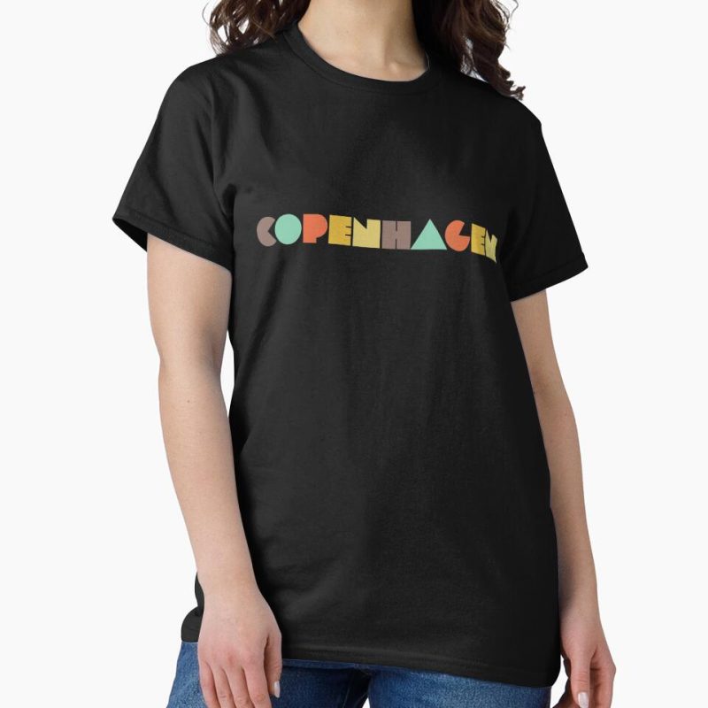 Everyday Select Retro 70s SKATE Text Essential T-Shirt - Gift For Family